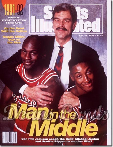 1991 Sports Illustrated - With Label   November 11  -  Michael Jordan Scottie Pippen & Phil Jackson (Bulls)